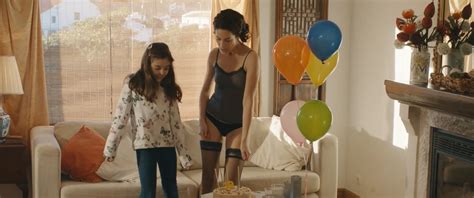 Nude Video Celebs Paula Neves Sexy Opte Por Amar Mais