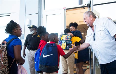 Lee County schools consider bell-to-bell cell phone ban