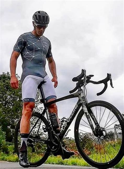 Pin By Dmitrii Gobechiia On Спорт In 2023 Cycling Outfit Cycling Attire Lycra Men