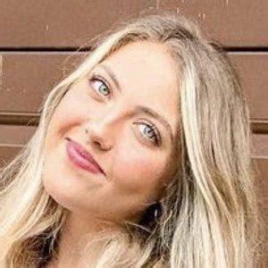 Hot Sexy Mackenzie Truex Bikini Pics