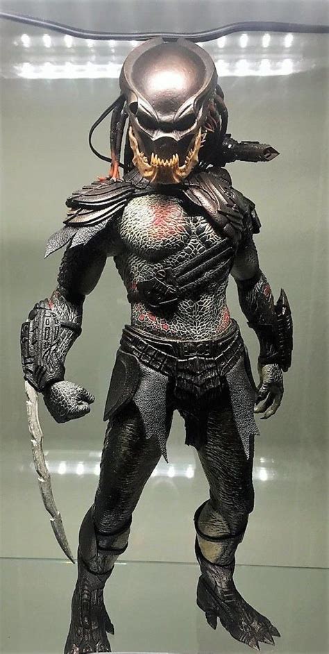 Hot Toys Berserker Predator