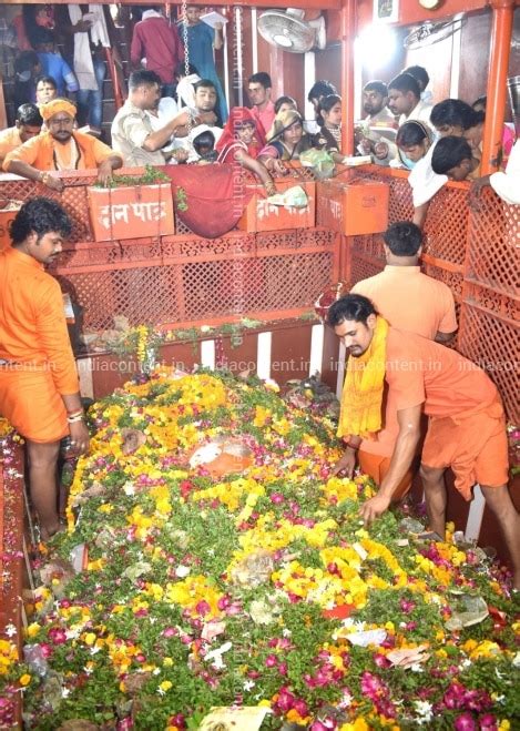 Buy Prayagraj Devotees Offer Prayers At Bade Hanuman Temple On Bada Mangal In Prayagraj On May