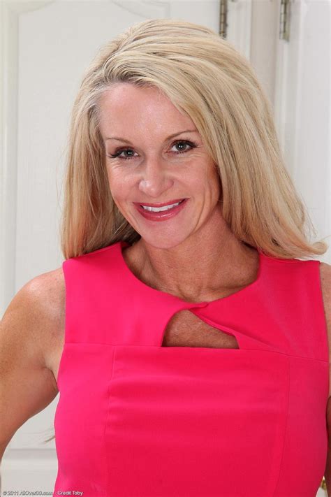 Hot Horny Mature Strips And Spreads On The Floor Porn Pictures XXX Photos Sex Images