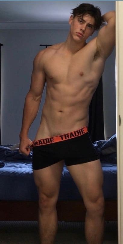 Post Hot Hunks Stuff Tumblr Tumbex