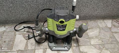 RYOBI RRT1600 FREZARKA GÓRNOWRZECIONOWA | Frezarki | Loombard.pl