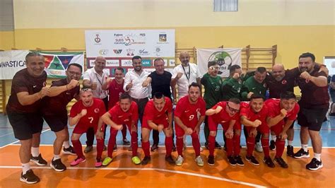 Down Sendromlu Futsal Milli Takımı finale yükseldi