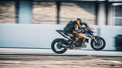 Siêu naked bike KTM 1290 Super Duke RR cháy hàng chỉ sau 48 phút dù có giá cao ngất ngưởng