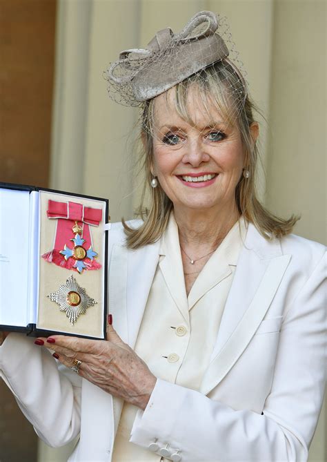 34 Celebrities with Royal Honors - Knighted Actors and Dames