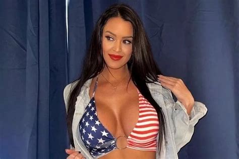 World S Sexiest Tennis Influencer Gets Eugenie Bouchard Praise For Latest Hot Look Daily Star