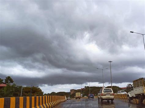 Imd Hyderabad Forecasts Two Days Of Heavy Rainfall In Telangana