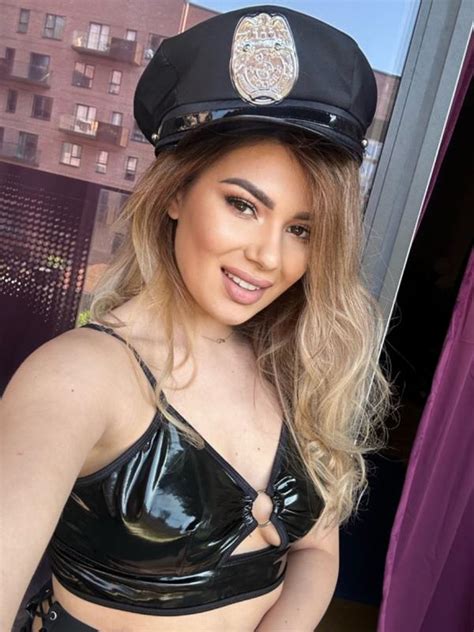 Sofy Escort in Zürich Sex I love it Fgirl