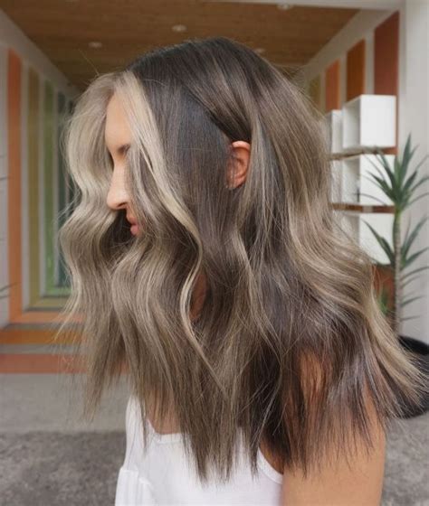 Best Money Piece Hair Trend Ideas For Hair Adviser Brown Blonde Hair Light Brown