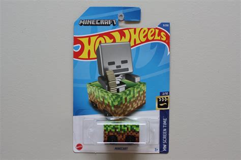 Hot Wheels 2022 HW Screen Time Minecraft Minecart Grass SEE CONDITION
