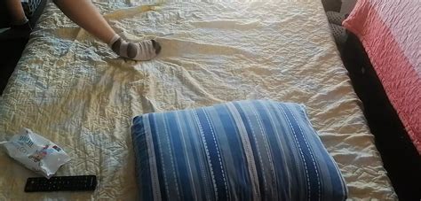 Hot Amateur Couple Sensual Body Oil Massage Amateur Couple Crazy Sex In The Bedroom Xhamster