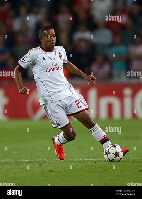 Urby Emanuelson Milan Hi Res Stock Photography And Images Alamy