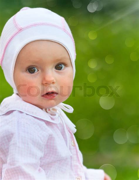 adorable kaukasisch Baby | Stock Bild | Colourbox