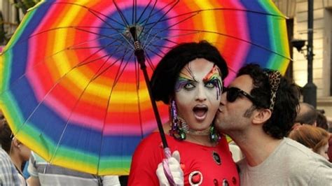 Pa Ses Onde Proibido Ser Gay E O Crime Punido A Morte Segredos Do Mundo