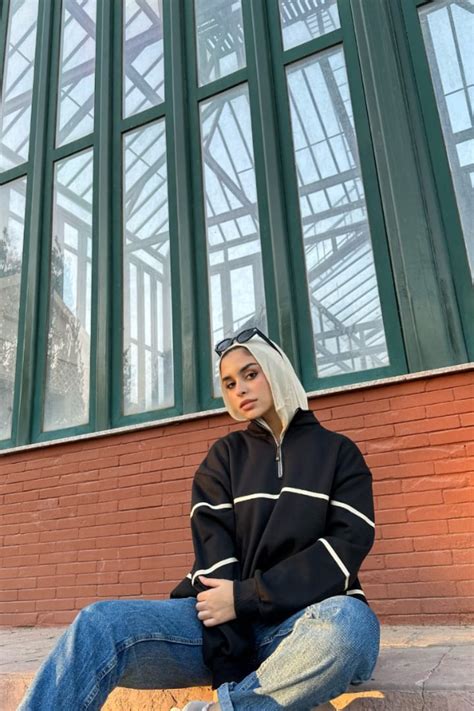 Zip Up Collar Up Sweater In Black - Dress Code