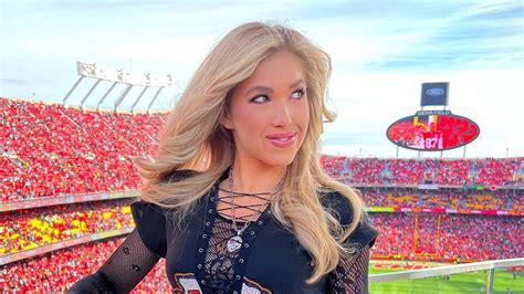 Who is Gracie Hunt? | The US Sun