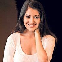 Anushka Sharma Super Hot Boob Cleavage Bikini Free Porn Xhamster