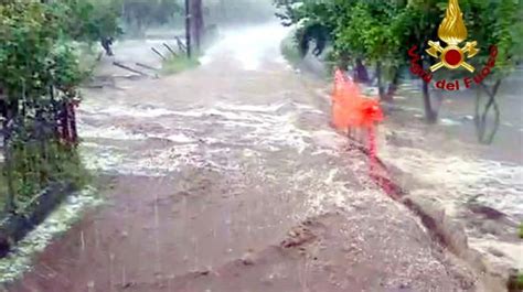 Cronaca Meteo Maltempo Campania Nubifragio In Provincia Di Avellino