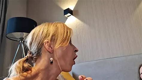 A Sok Szexu Lis J T K Felhaszn L S Val A Sz Ke S A Leszbikus Milf