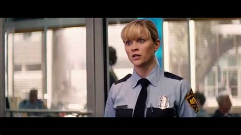 HOT PURSUIT Trailer YouTube
