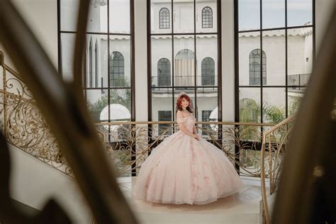 White Swan Castle Quinceanera Alina Lorenzo Tinoco Photography