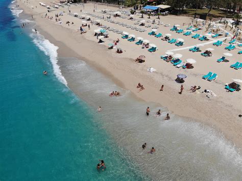 Over 60% of Russian tourists remain committed to Turkey plans | Daily Sabah