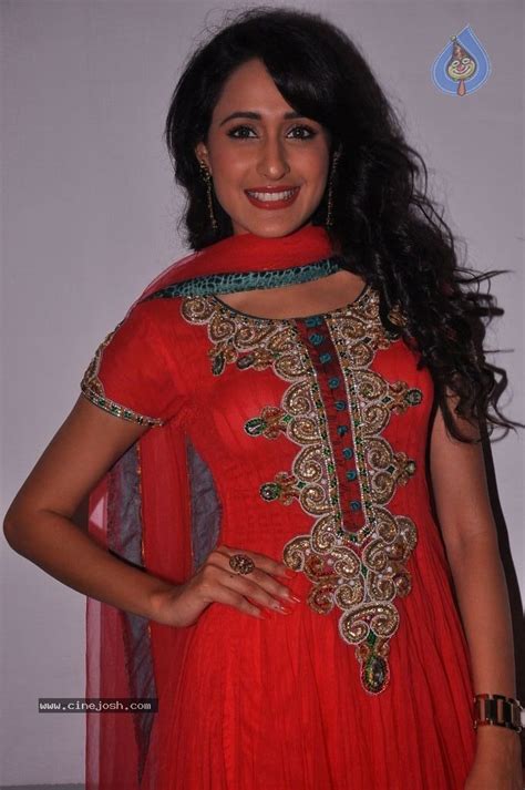 pragya  stills photo