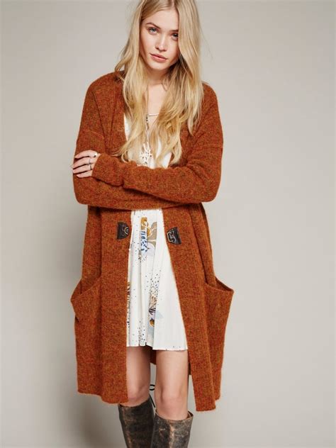 Sweater Season: 10 Long Cardigans to Stay Cozy In – Fashion Gone Rogue