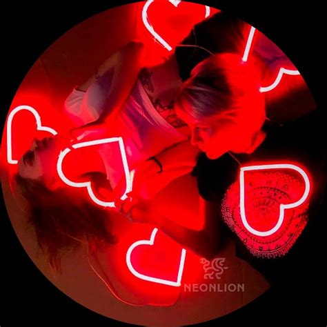 NEONLION