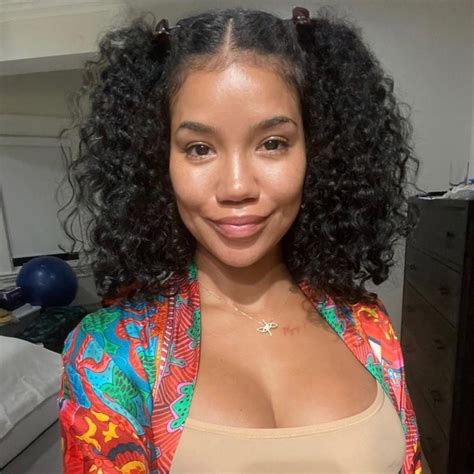 Jhen Aiko Efuru Chilombo Jheneaiko Instagram Photos And Videos