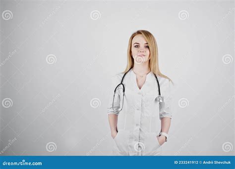 Blonde Dokter Stock Foto Image Of Onderhoud Zorg Exemplaar 233241912