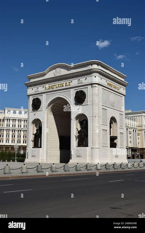 astana nur sultan kazakhstan triumphal arch mangilik el