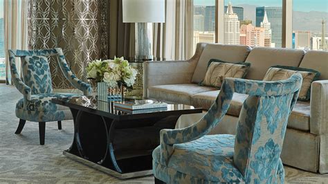 Luxury Suite with a View of the Las Vegas Strip | Four Seasons Hotel