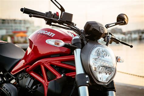 2018 Ducati Monster 821 First Look Review Rider Magazine