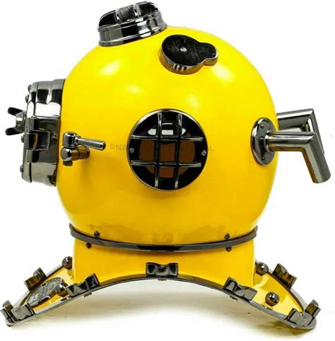 CASQUE DE PLONGÉE sous marine en laiton et acier finition jaune Mark