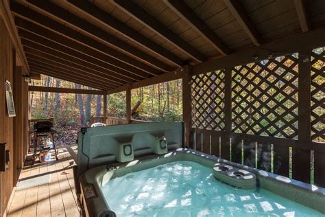 26 Romantic Cabins with Private Hot Tub in Ohio ️ 2024