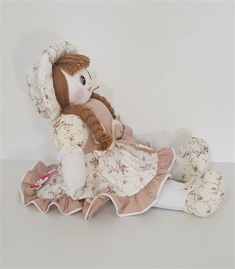 Boneca De Pano Tamara Rosê Nude Floral 56cm Pelúcia Tecido Elo7