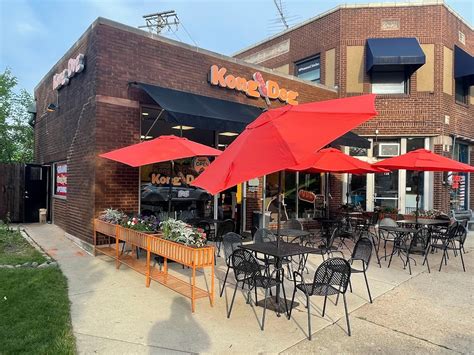Kong Dog Park Ridge Il 60068 Menu Reviews Hours And Contact