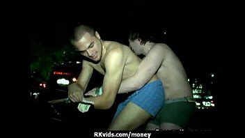 La meilleure façon de payer le loyer 4 XVIDEOS