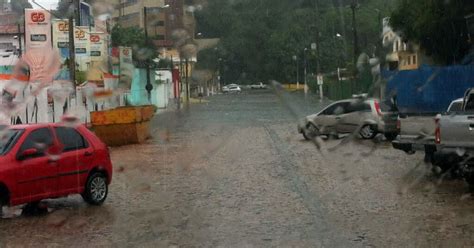 G1 Chuva Forte Alaga Ruas E Causa Transtornos Em Natal Notícias Em