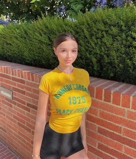 The Hottest Female Porn Stars That Are Rocking 2021 Artofit