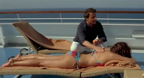 Naked Aida Yespica In Natale In Crociera