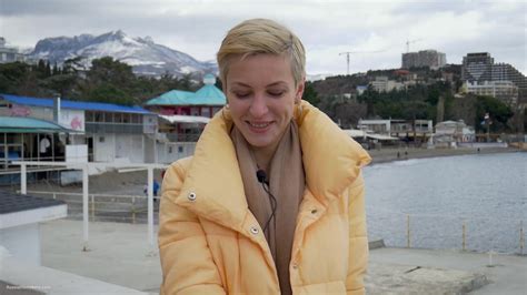 Stylish Russian Babe Smoking A Cigarette 14 Photos