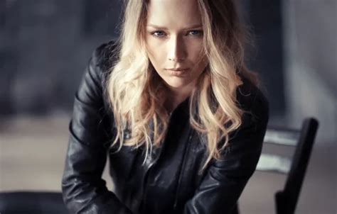 Wallpaper Look Pose Model Portrait Makeup Jacket Hairstyle Blonde For Mobile And Desktop
