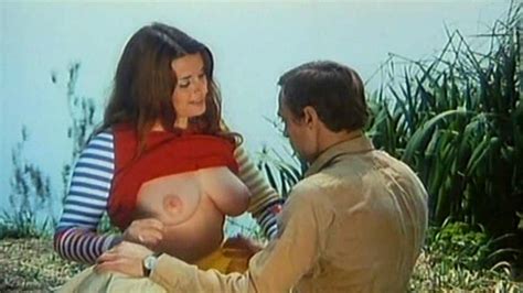 Naked Nadine De Rangot In M Dchen Mit Offenen Lippen