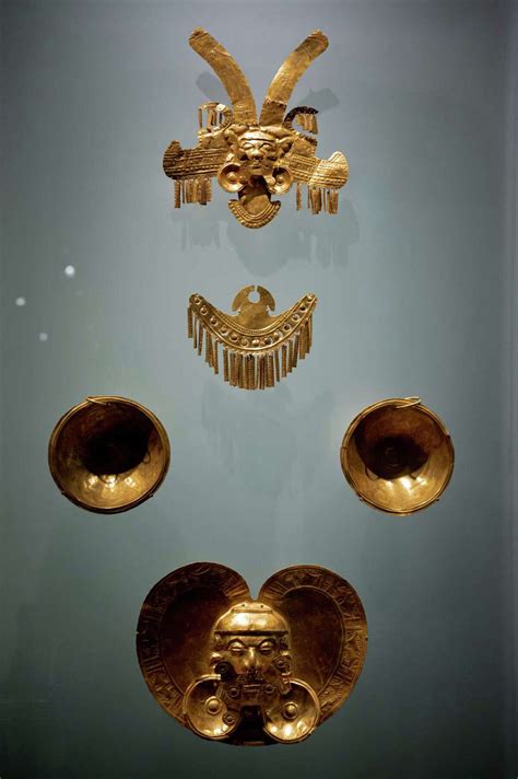 400 golden works of Indigenous Colombian art fill new MFAH cases