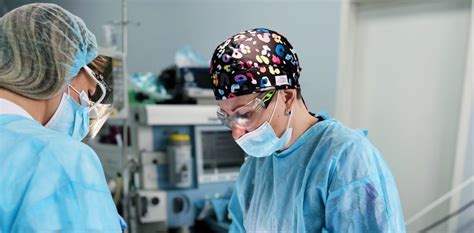 Стоматологія в Києві ᐉ Лікування Зубів Кращими Стоматологами 🦷 Astra Dent